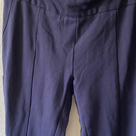 Women’s Pants - Picture 2 of 4